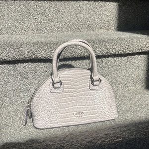 Guess purse